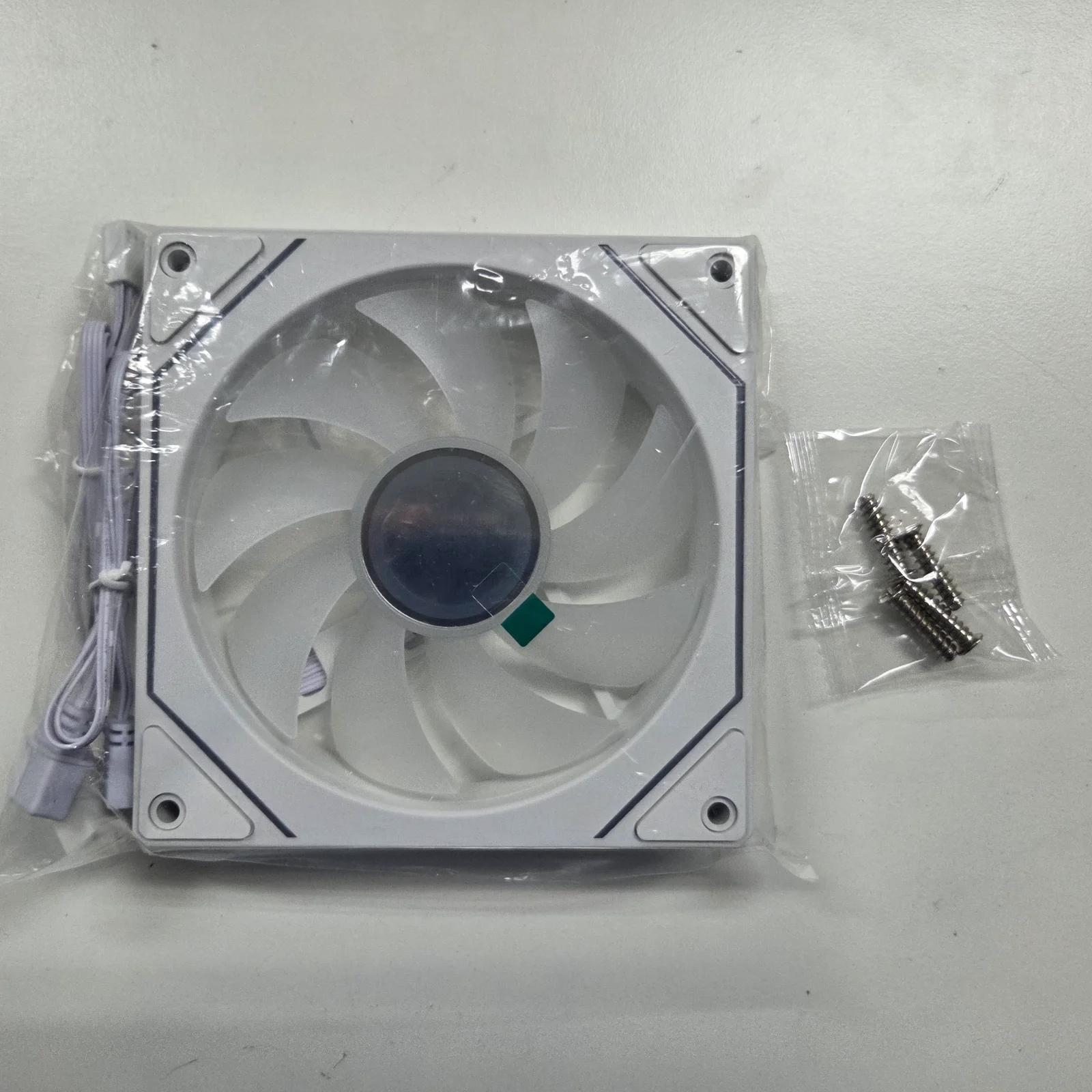 Deepcool CG530 WH FAN (BULK PACK 1 CARTON OF 60 FOR $5 EACH)
