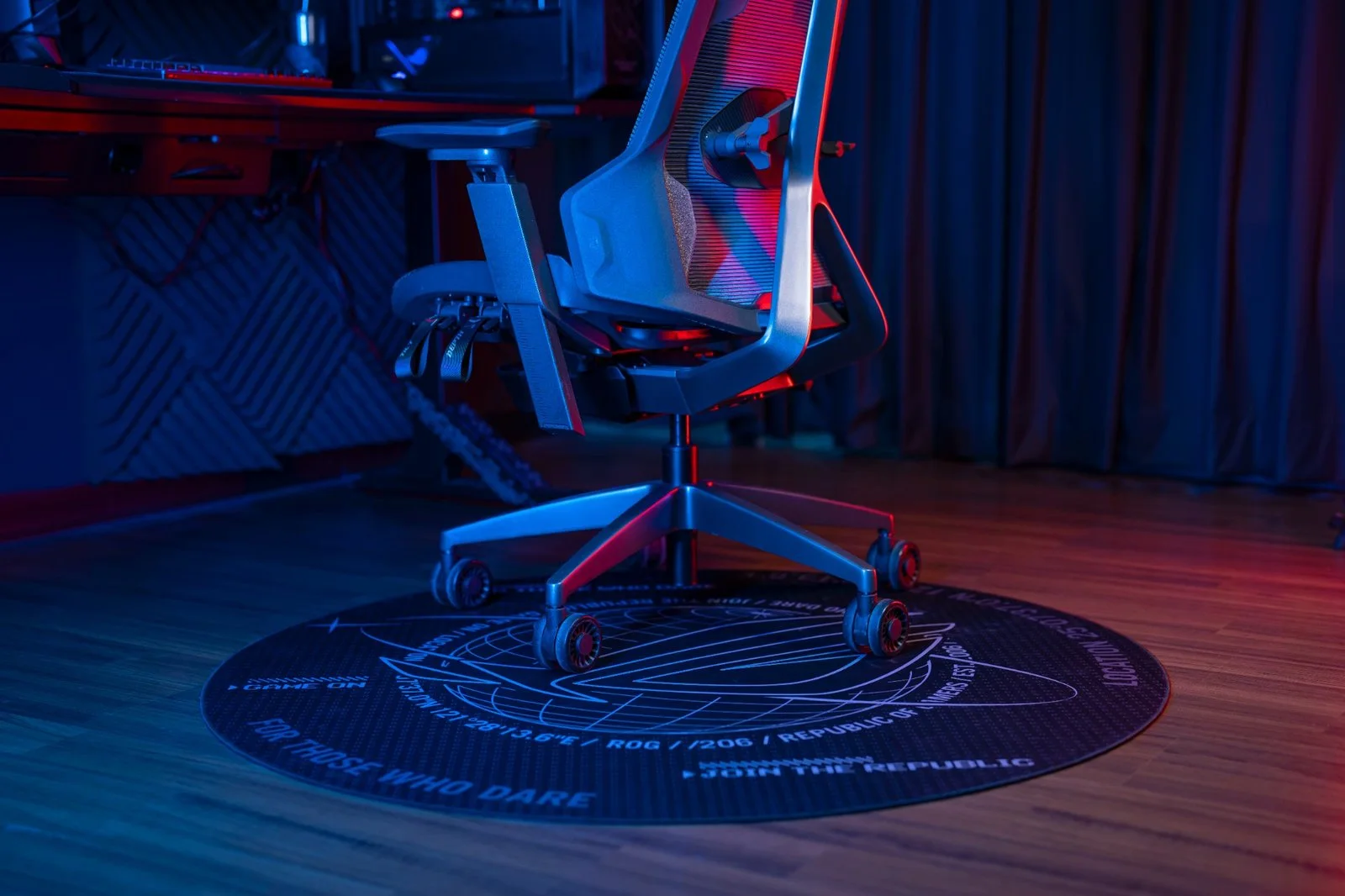 ASUS 90GC01E0-BGW000 ASUS ROG COSMIC FLOORMAT view 3