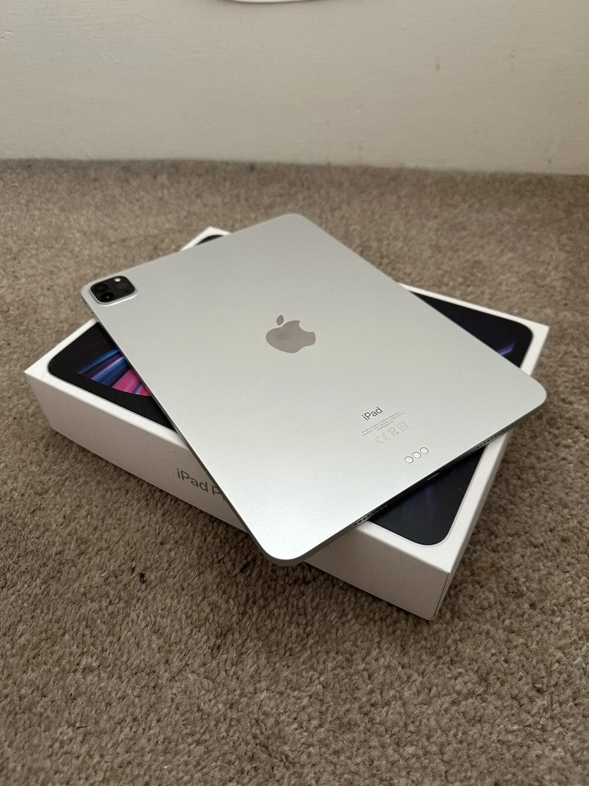 Apple IPAD WIFI 256GB SLV-E&E 11-inch iPad Wi-Fi 256GB - Silver view 3